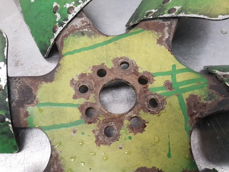 John Deere 3130, 2140, 2040, 2550, 1840 5 Blade Fan Re41269 , Ar26382 - Ventilatore: foto 4 John Deere 3130, 2140, 2040, 2550, 1840 5 Blade Fan Re41269 , Ar26382 - Ventilatore: foto 4