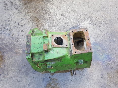 John Deere 3130, 3030 Transmission Housing T25890, At26778 - Cambio: foto 1 John Deere 3130, 3030 Transmission Housing T25890, At26778 - Cambio: foto 1