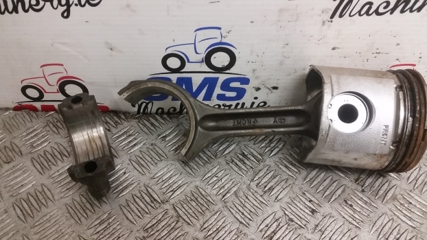 John Deere 6010, 6110 Engine Connecting Rod , Piston Re507850, R500335, Re50770 - Biella per Trattore: foto 2 John Deere 6010, 6110 Engine Connecting Rod , Piston Re507850, R500335, Re50770 - Biella per Trattore: foto 2