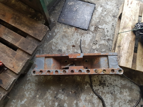 Kubota M5092 Front Weight Carrier - Contrappeso: foto 1 Kubota M5092 Front Weight Carrier - Contrappeso: foto 1