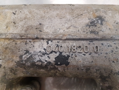 Lamboghini 1056, 1156, 1256 Engine Intake Manifold 0.040.1820.0/10, 040.1820.0 - Collettore di aspirazione per Trattore: foto 3 Lamboghini 1056, 1156, 1256 Engine Intake Manifold 0.040.1820.0/10, 040.1820.0 - Collettore di aspirazione per Trattore: foto 3