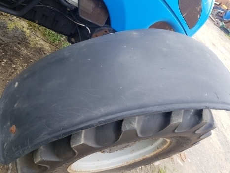 Landini Vision 105 Mythos 100 Cab Mudguard Fender Front Kit - Parafango per Trattore: foto 5 Landini Vision 105 Mythos 100 Cab Mudguard Fender Front Kit - Parafango per Trattore: foto 5