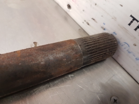 Massey Ferguson 2620, 2720, 2640, 2680 Pto Drive Shaft 36 Splines 3052679m2 - Semiasse per Trattore: foto 3 Massey Ferguson 2620, 2720, 2640, 2680 Pto Drive Shaft 36 Splines 3052679m2 - Semiasse per Trattore: foto 3