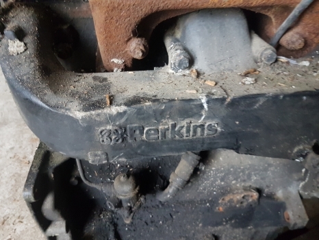 Massey Ferguson 4255, 4245, 3160, 6140, 6150 Engine Intake Manifold 3640983m91 - Collettore di aspirazione per Trattore: foto 5 Massey Ferguson 4255, 4245, 3160, 6140, 6150 Engine Intake Manifold 3640983m91 - Collettore di aspirazione per Trattore: foto 5