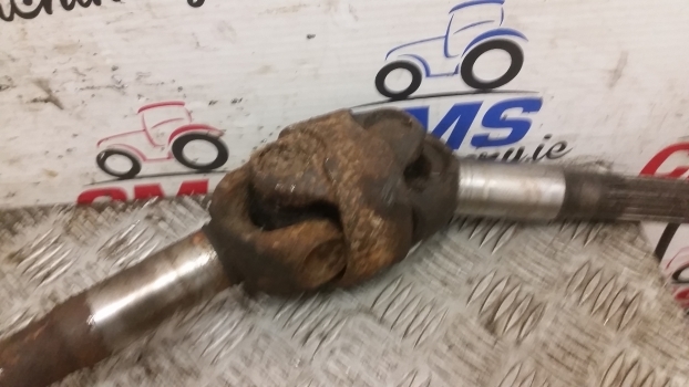 Massey Ferguson 6150, 6160 Front Axle Drive Shaft Left 3764047m91 - Semiasse per Trattore: foto 3 Massey Ferguson 6150, 6160 Front Axle Drive Shaft Left 3764047m91 - Semiasse per Trattore: foto 3