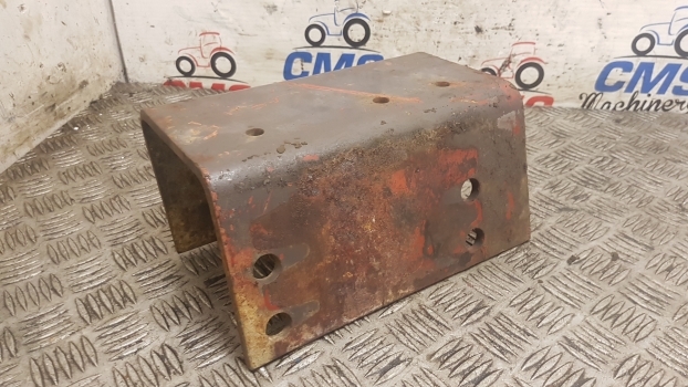 Massey Ferguson 690, 698, 699 Cab Suspension Bracket Mounting Lhs 1680876m91 - Sospensione della cabina per Trattore: foto 4 Massey Ferguson 690, 698, 699 Cab Suspension Bracket Mounting Lhs 1680876m91 - Sospensione della cabina per Trattore: foto 4