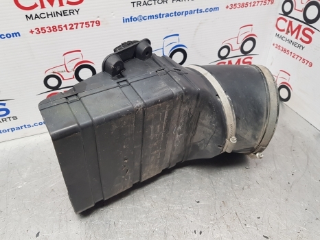 New Holland Case T7.200 Engine Air Cleaner Intake Vent 87518691, 84131959 - Sistema di aspirazione aria per Trattore: foto 4 New Holland Case T7.200 Engine Air Cleaner Intake Vent 87518691, 84131959 - Sistema di aspirazione aria per Trattore: foto 4