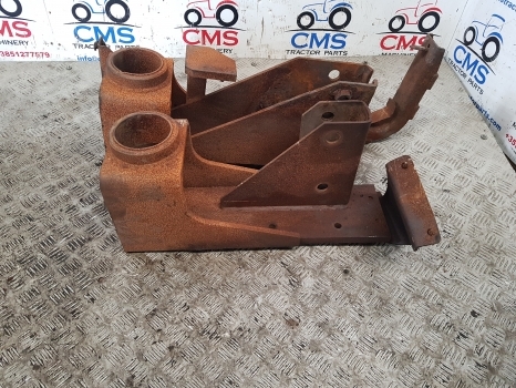 New Holland Case T7, Puma T7.225 Cab Suspension Bracket Support Lhs Rhs 84353071 - Sospensione della cabina per Trattore: foto 5 New Holland Case T7, Puma T7.225 Cab Suspension Bracket Support Lhs Rhs 84353071 - Sospensione della cabina per Trattore: foto 5