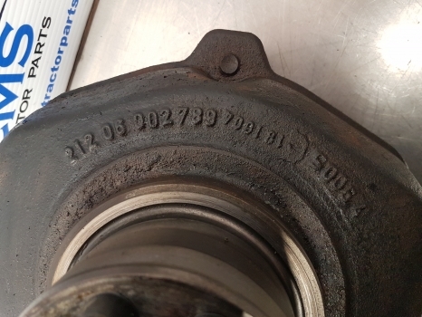 New Holland Lm435a, Mlt 634-120 Swivel Housing Front Rhs Rear Lhs 212.06.002.789 - Fuso a snodo per Sollevatore telescopico: foto 4 New Holland Lm435a, Mlt 634-120 Swivel Housing Front Rhs Rear Lhs 212.06.002.789 - Fuso a snodo per Sollevatore telescopico: foto 4