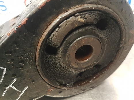 New Holland T6.180, T5, T6, Tsa Cab Support Lhs 82028239, 82032679, 84545222 - Sospensione della cabina per Trattore: foto 5 New Holland T6.180, T5, T6, Tsa Cab Support Lhs 82028239, 82032679, 84545222 - Sospensione della cabina per Trattore: foto 5
