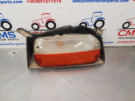 New Holland T6010, T6000, T7000,t7,tail Light With Support Lh 82032773, 87747247 - Luce/ Illuminazione: foto 1 New Holland T6010, T6000, T7000,t7,tail Light With Support Lh 82032773, 87747247 - Luce/ Illuminazione: foto 1