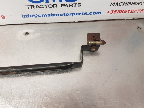 New Holland T7040, T7000, Cooler Handle Assy 84203263, 87619639 - Radiatore: foto 3 New Holland T7040, T7000, Cooler Handle Assy 84203263, 87619639 - Radiatore: foto 3