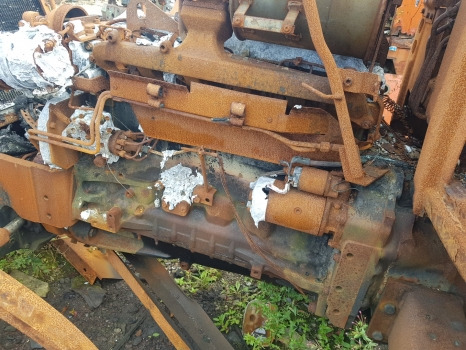 Renault Claas Ares Engine Block, Cylinder Head, Crankshaft Nut R505639, Jd6068vl - Motore e ricambi: foto 5 Renault Claas Ares Engine Block, Cylinder Head, Crankshaft Nut R505639, Jd6068vl - Motore e ricambi: foto 5