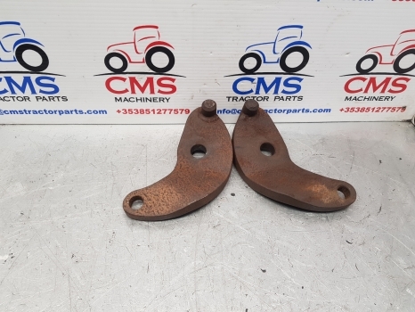 New Holland Tm150 Pick Up Hitch Hanger Arm Kit Lhs Rhs 82006144, 82006147 - Ricambi per Attacco rapido: foto 1 New Holland Tm150 Pick Up Hitch Hanger Arm Kit Lhs Rhs 82006144, 82006147 - Ricambi per Attacco rapido: foto 1