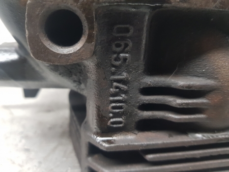 Same Explorer 70 Engine Head Complete 0.065.1410.3/10; 0.065.1410.3/20 - Testa cilindri per Trattore: foto 2 Same Explorer 70 Engine Head Complete 0.065.1410.3/10; 0.065.1410.3/20 - Testa cilindri per Trattore: foto 2