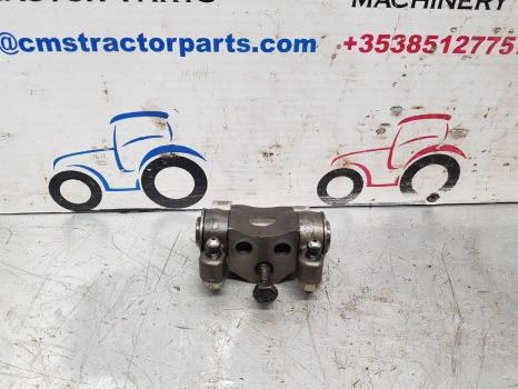 Same Explorer 70 Engine Rocker Support Assy 0.066.1432.3; 0.066.1430.0/10 - Motore e ricambi: foto 5 Same Explorer 70 Engine Rocker Support Assy 0.066.1432.3; 0.066.1430.0/10 - Motore e ricambi: foto 5