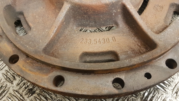 Same Rubin 120 Titan, Silver Rear Axle Differential Flange 0.007.7564.0/30 - Asse posteriore per Trattore: foto 3 Same Rubin 120 Titan, Silver Rear Axle Differential Flange 0.007.7564.0/30 - Asse posteriore per Trattore: foto 3