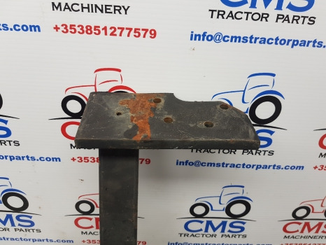 T5000, Tl, Tla, Case Jxu Series, Foot Step Assy Rhs 5184803, 82007963, 82007964 - Gradino sottoscocca per Macchina agricola: foto 3 T5000, Tl, Tla, Case Jxu Series, Foot Step Assy Rhs 5184803, 82007963, 82007964 - Gradino sottoscocca per Macchina agricola: foto 3