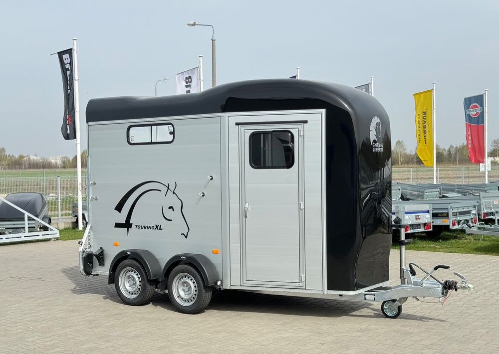 Cheval Liberte Touring Country XL przyczepa na dwa konie | duża siodlarnia | drzwi boczne | rampa przednia | 387×179 cm | ALUMINIOWA | Debon | dostawa | mocna i solidna | - Trailer trasporto cavalli: foto 1 Cheval Liberte Touring Country XL przyczepa na dwa konie | duża siodlarnia | drzwi boczne | rampa przednia | 387×179 cm | ALUMINIOWA | Debon | dostawa | mocna i solidna | - Trailer trasporto cavalli: foto 1
