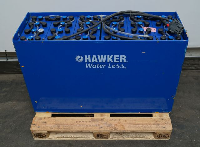 Hawker unknown | Battery 48V775Ah 48 5 PZMM775 Year 2023 weight 1132 kg sn. 8087 - Batteria per Mezzo di movimentazione: foto 1 Hawker unknown | Battery 48V775Ah 48 5 PZMM775 Year 2023 weight 1132 kg sn. 8087 - Batteria per Mezzo di movimentazione: foto 1