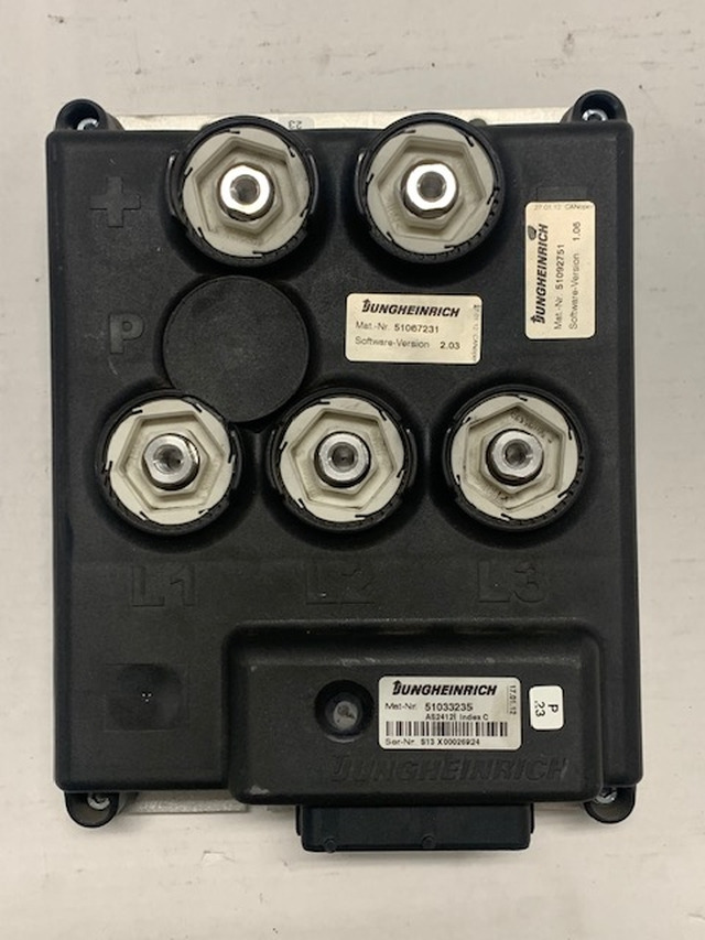 Jungheinrich 51033235 | Rij regeling tbv ERE225 met klapplatform Drive controlle - ECU per Mezzo di movimentazione: foto 1 Jungheinrich 51033235 | Rij regeling tbv ERE225 met klapplatform Drive controlle - ECU per Mezzo di movimentazione: foto 1
