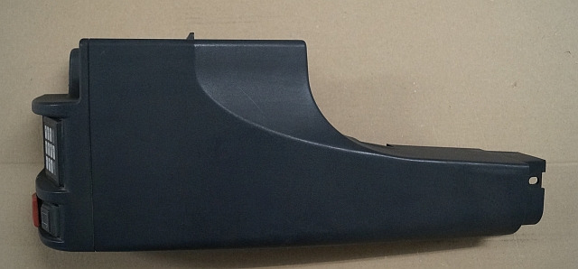 Jungheinrich 51121777 | right panel includiing code key candis can code sn. S30X - Carrozzeria ed esterni per Mezzo di movimentazione: foto 1 Jungheinrich 51121777 | right panel includiing code key candis can code sn. S30X - Carrozzeria ed esterni per Mezzo di movimentazione: foto 1
