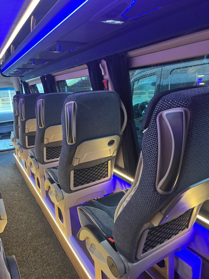 Leasing di  Mercedes-Benz Sprinter 519 AWD 4x4 TOURIST  / 21 to 24 Seats Mercedes-Benz Sprinter 519 AWD 4x4 TOURIST  / 21 to 24 Seats: foto 12