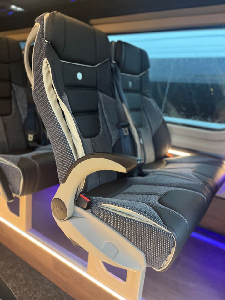 Leasing di  Mercedes-Benz Sprinter 519 AWD 4x4 TOURIST  / 21 to 24 Seats Mercedes-Benz Sprinter 519 AWD 4x4 TOURIST  / 21 to 24 Seats: foto 7