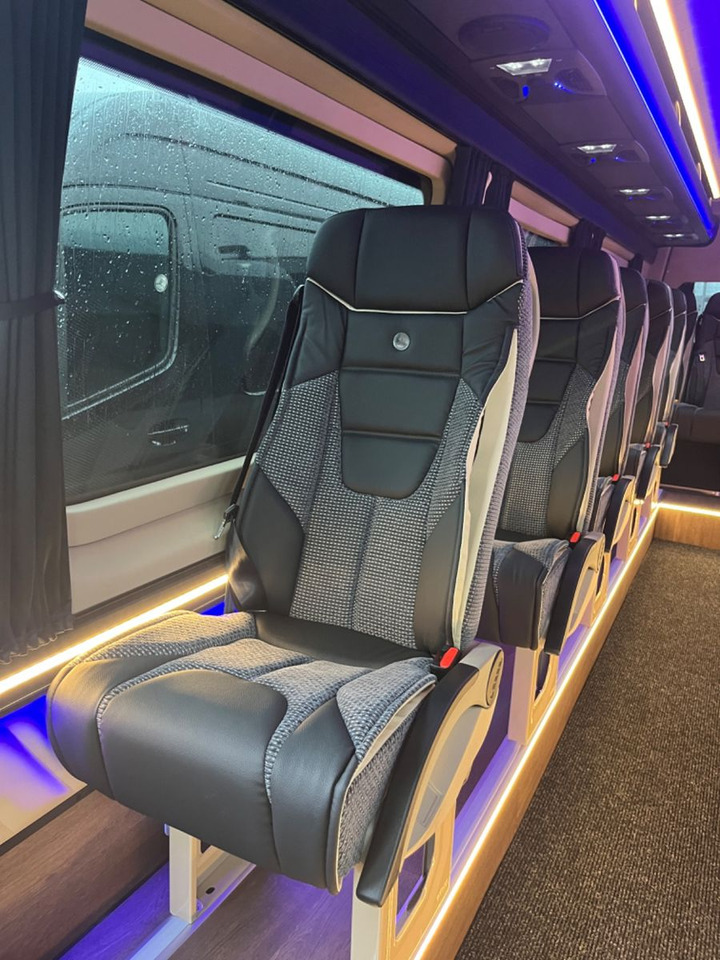 Mercedes-Benz Sprinter 519 AWD 4x4 TOURIST / 21 to 24 Seats - Minibus, Pulmino: foto 5 Mercedes-Benz Sprinter 519 AWD 4x4 TOURIST / 21 to 24 Seats - Minibus, Pulmino: foto 5