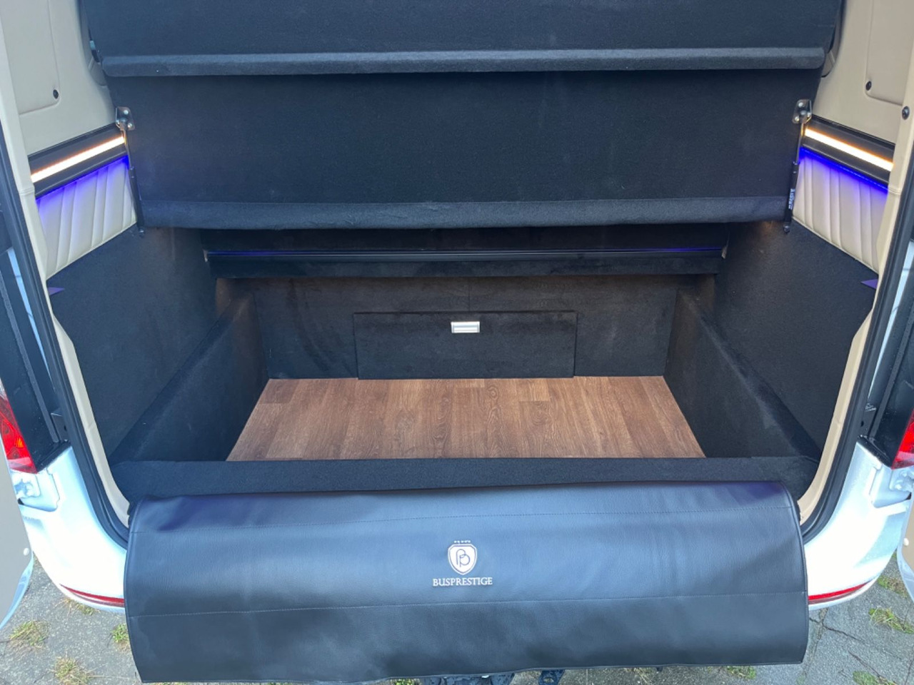 Leasing di  Mercedes-Benz Sprinter 519 AWD 4x4 TOURIST  / 21 to 24 Seats Mercedes-Benz Sprinter 519 AWD 4x4 TOURIST  / 21 to 24 Seats: foto 27