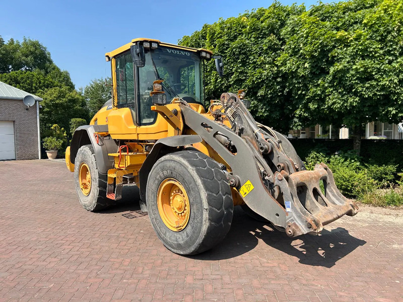 Pala gommata nuovo Volvo L90 H: foto 6