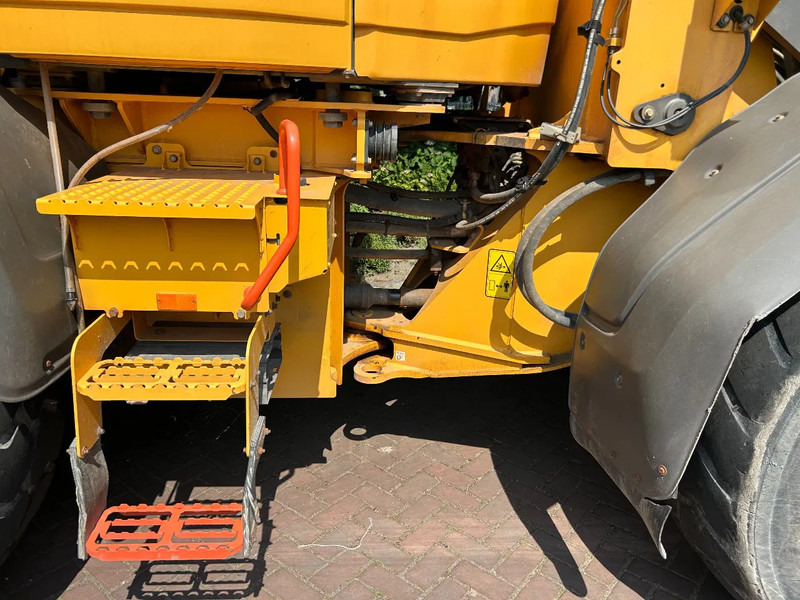 Pala gommata nuovo Volvo L90 H: foto 9