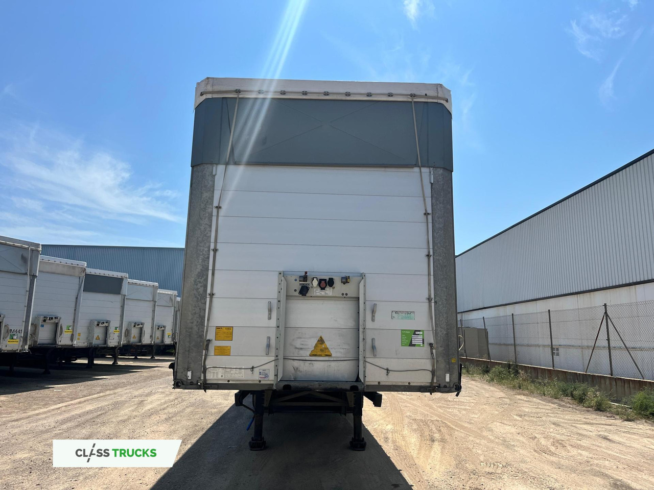 Schmitz Cargobull SCS24/L Varios - Semirimorchio centinato: foto 4 Schmitz Cargobull SCS24/L Varios - Semirimorchio centinato: foto 4