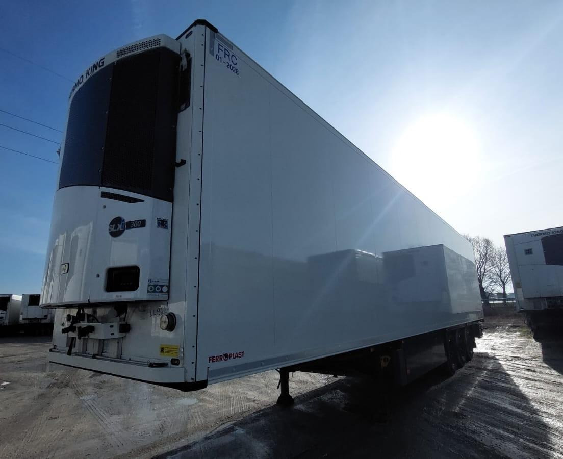 Schmitz Cargobull SKO FP 45 ThermoKing SLXi 300 - Semirimorchio frigorifero: foto 1 Schmitz Cargobull SKO FP 45 ThermoKing SLXi 300 - Semirimorchio frigorifero: foto 1