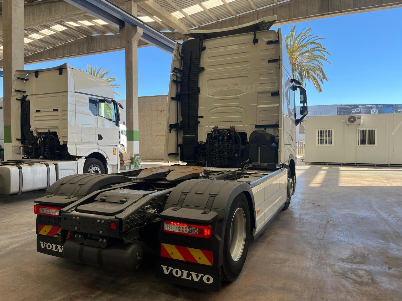 Volvo FH 460 Globetrotter XL i-Save - Trattore stradale: foto 4 Volvo FH 460 Globetrotter XL i-Save - Trattore stradale: foto 4