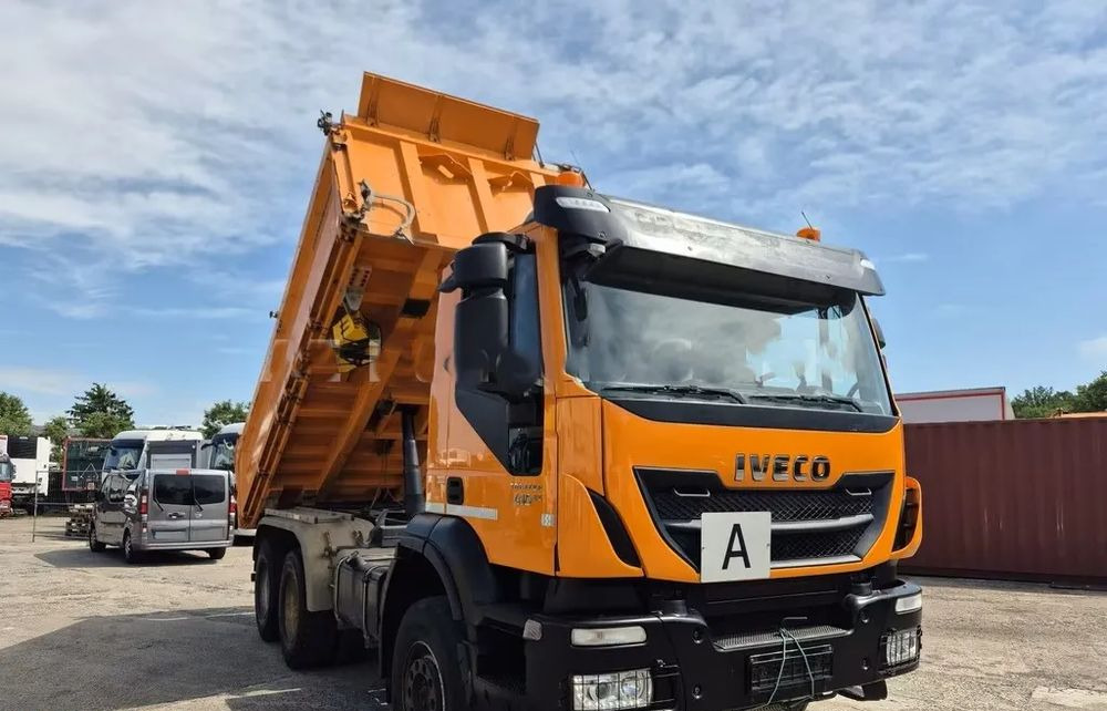 Iveco Trakker 410 BB 6x4 – Wywrotka 12 m³ / Manual / MEILLER BORDMATIK / Euro 6 / Klima / Tempomat - Autocarro ribaltabile: foto 2 Iveco Trakker 410 BB 6x4 – Wywrotka 12 m³ / Manual / MEILLER BORDMATIK / Euro 6 / Klima / Tempomat - Autocarro ribaltabile: foto 2