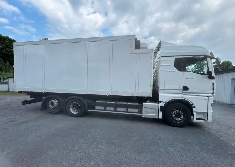 MAN TGX 26.470 – chłodnia / Automatyczna skrzynia / Euro 6c / Retarder /6x2 /Zawieszenie pneumatyczne - Autocarro frigorifero: foto 3 MAN TGX 26.470 – chłodnia / Automatyczna skrzynia / Euro 6c / Retarder /6x2 /Zawieszenie pneumatyczne - Autocarro frigorifero: foto 3