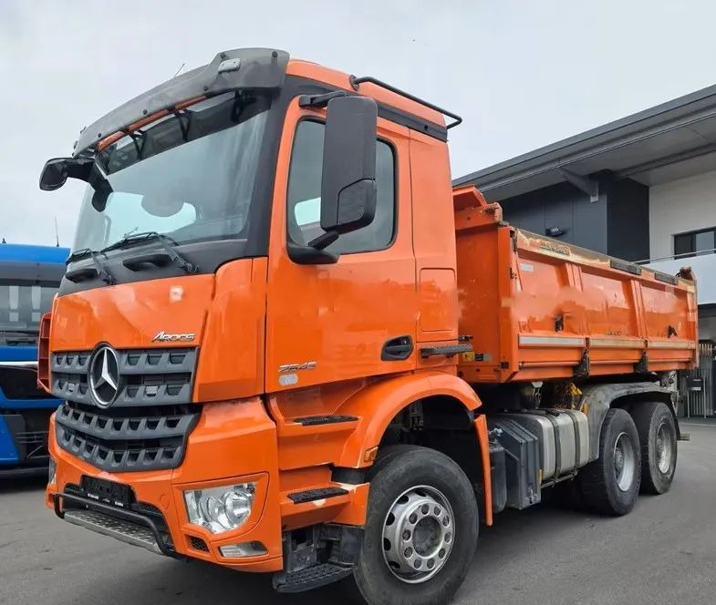 Mercedes-Benz Arocs 2645 6x4 – Wywrotka Meiller 3- stronny/ Manual / Retarder / BORDMATIK / Blatt/Blatt - Autocarro ribaltabile: foto 1 Mercedes-Benz Arocs 2645 6x4 – Wywrotka Meiller 3- stronny/ Manual / Retarder / BORDMATIK / Blatt/Blatt - Autocarro ribaltabile: foto 1