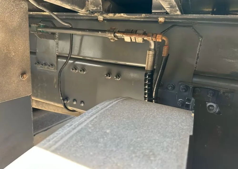 Volvo FM420 6x2 | HDS Atlas AK 186-3 z przestrzenią ładunkową | Euro6 |238 000 km - Autocarro con pianale/ Cassone fisso, Camion con gru: foto 4 Volvo FM420 6x2 | HDS Atlas AK 186-3 z przestrzenią ładunkową | Euro6 |238 000 km - Autocarro con pianale/ Cassone fisso, Camion con gru: foto 4