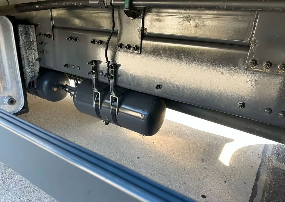 Volvo FM420 6x2 | HDS Atlas AK 186-3 z przestrzenią ładunkową | Euro6 |238 000 km - Autocarro con pianale/ Cassone fisso, Camion con gru: foto 3 Volvo FM420 6x2 | HDS Atlas AK 186-3 z przestrzenią ładunkową | Euro6 |238 000 km - Autocarro con pianale/ Cassone fisso, Camion con gru: foto 3