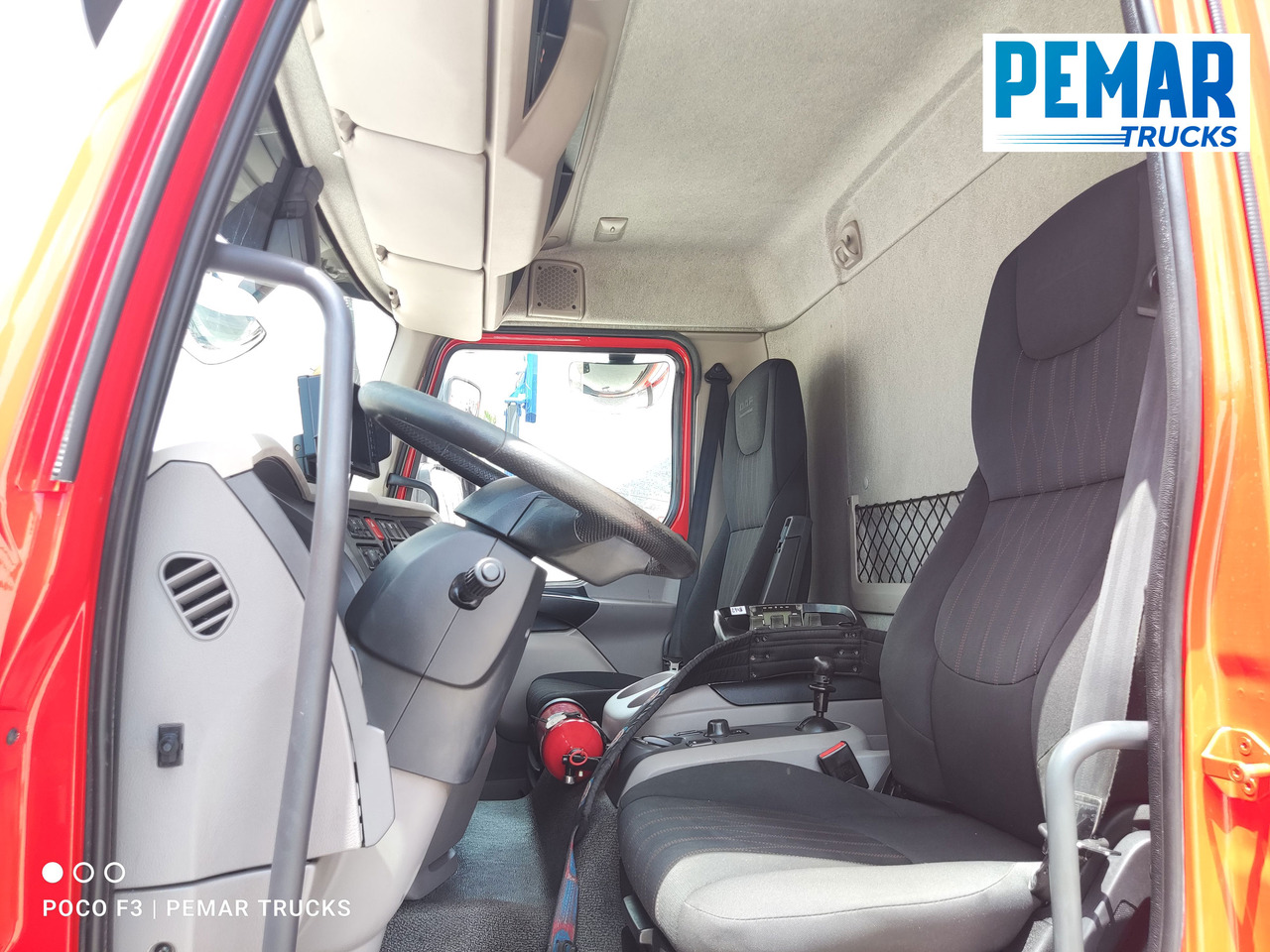 Autocarro con pianale/ Cassone fisso, Camion con gru DAF LF 210 GRUA CAJA FIJA: foto 28