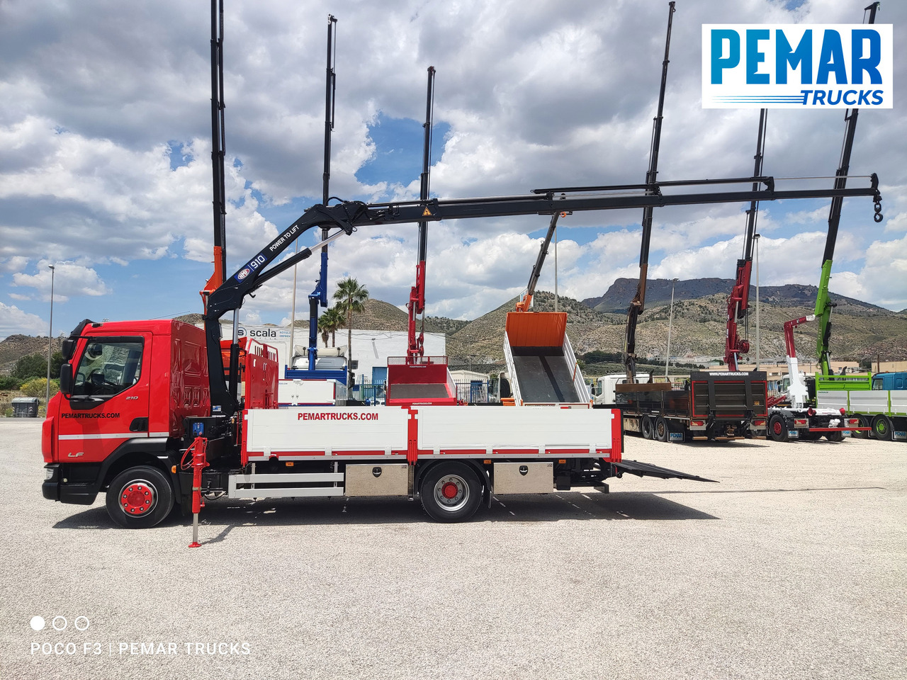 Autocarro con pianale/ Cassone fisso, Camion con gru DAF LF 210 GRUA CAJA FIJA: foto 18