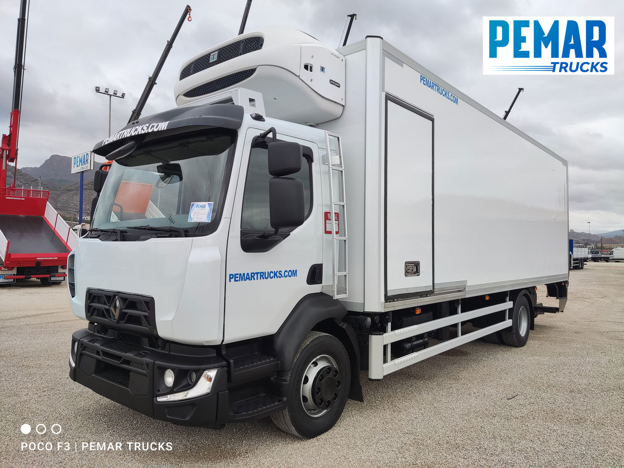 RENAULT MIDLUM D16 240 EURO 6 - Autocarro frigorifero: foto 1 RENAULT MIDLUM D16 240 EURO 6 - Autocarro frigorifero: foto 1