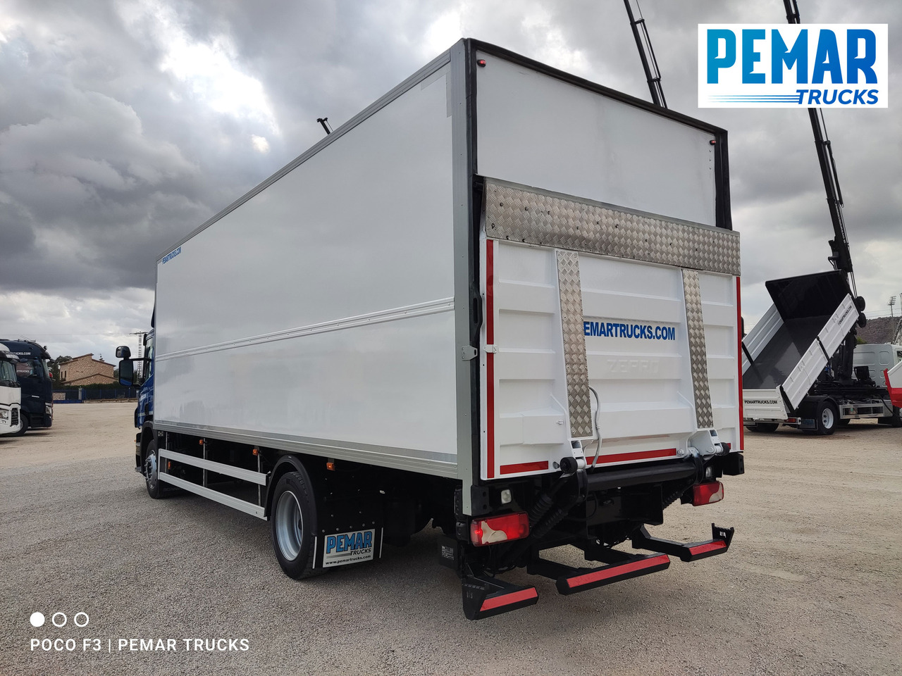 Autocarro furgonato SCANIA P 230 CAJA CERRADA 16.5T: foto 7