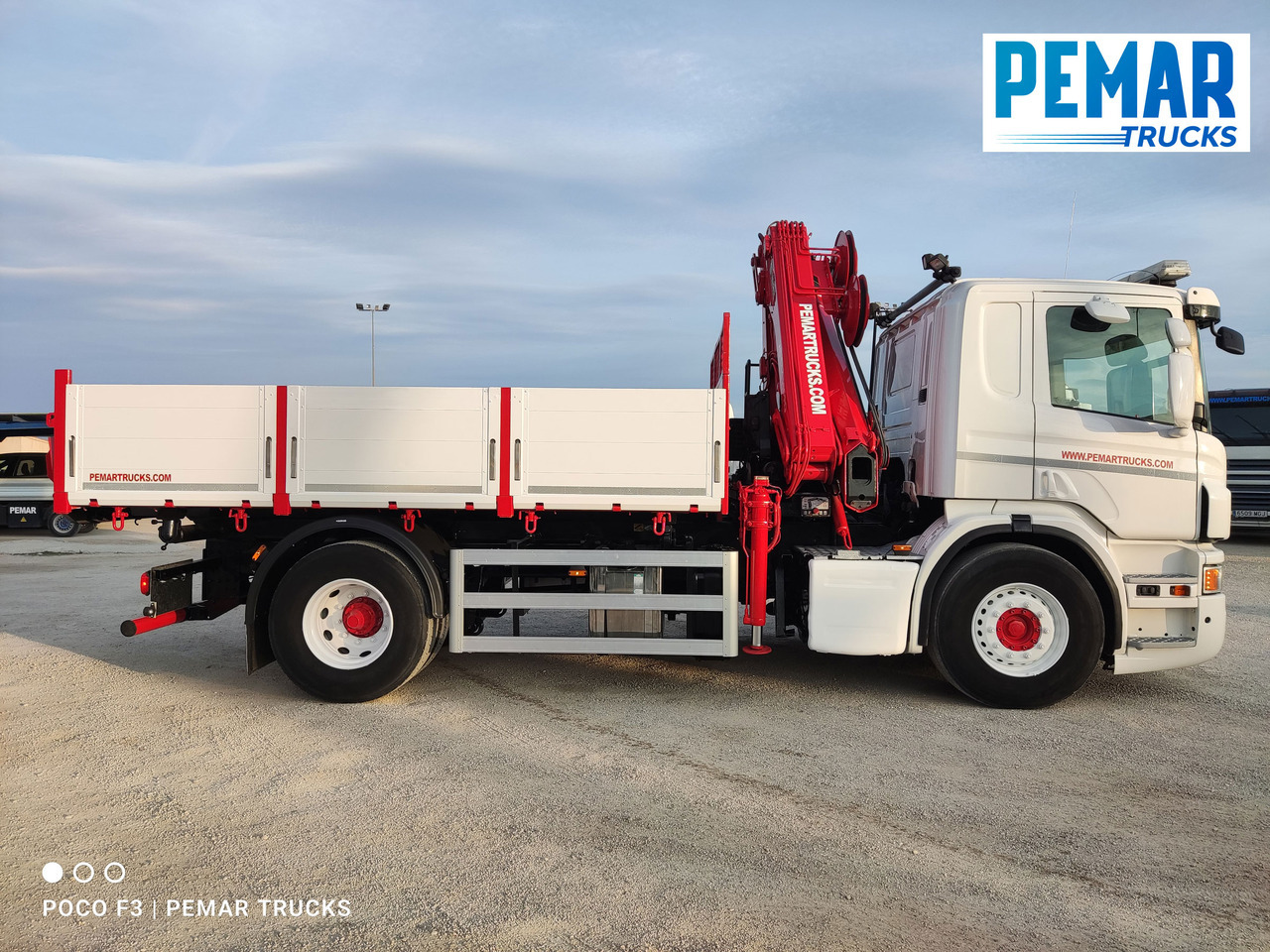 SCANIA P 280 GRUA BASCULANTE 18T EURO 6 - Camion con gru: foto 4 SCANIA P 280 GRUA BASCULANTE 18T EURO 6 - Camion con gru: foto 4