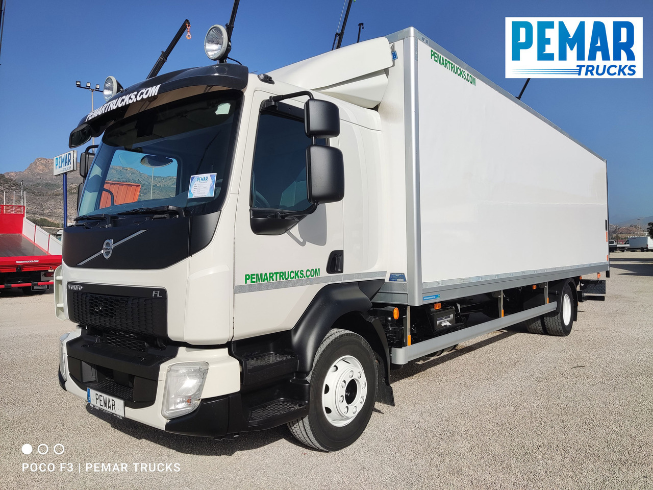 VOLVO FL 210 CAJA CERRADA 12T EURO 6 - Autocarro furgonato: foto 1 VOLVO FL 210 CAJA CERRADA 12T EURO 6 - Autocarro furgonato: foto 1