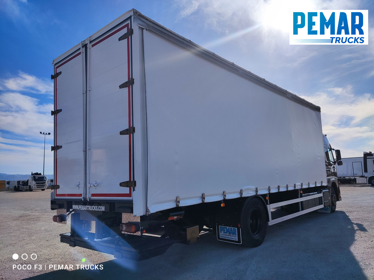 Camion centinato VOLVO FM 410 TAUTLINER: foto 6