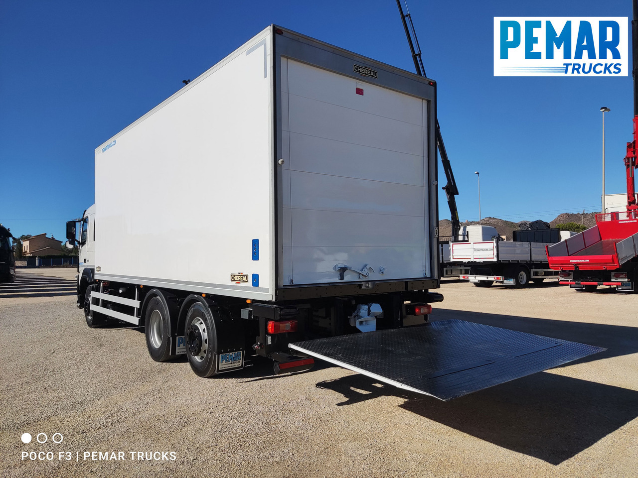 Autocarro frigorifero VOLVO FM 450 6X2 FRIGORIFICO EURO 6: foto 9