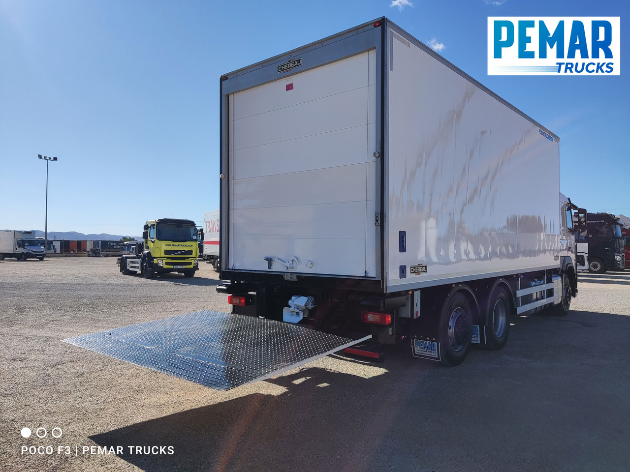 Autocarro frigorifero VOLVO FM 450 6X2 FRIGORIFICO EURO 6: foto 11