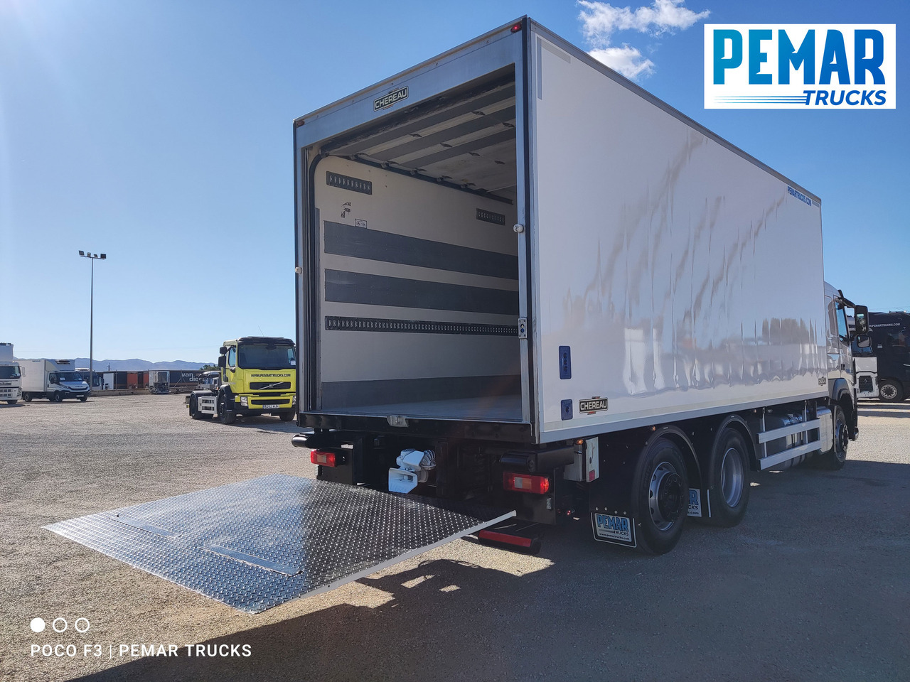 Autocarro frigorifero VOLVO FM 450 6X2 FRIGORIFICO EURO 6: foto 16